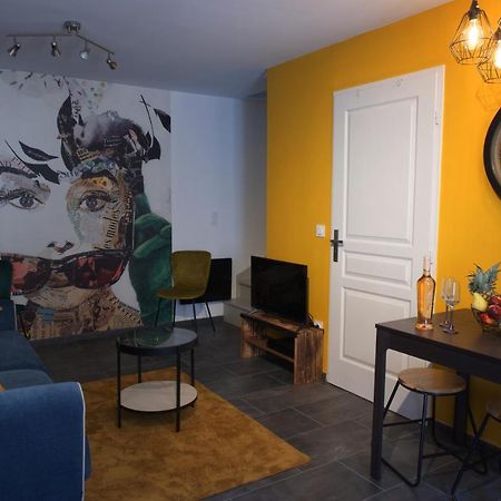 Duplex Charmant Idealement Situe Dole Exteriör bild